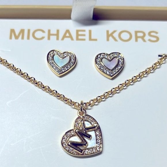 NEW Michael Kors HEART Necklace and Earring set. NWT. Gold tone. Perfect gift! - Picture 1 of 16
